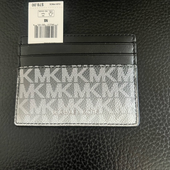 Michael Kors Black Signature Tote Bag & Wallet - Picture 8 of 8